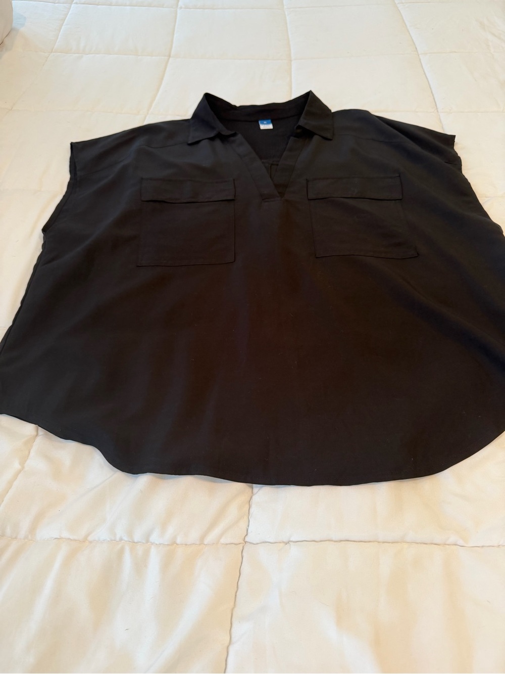 Old Navy Black V-Neck Collared Tunic with Chest Pockets